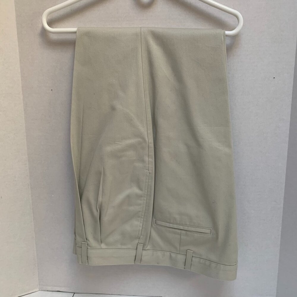 Farah Mens size 36-29 Chino Pants Trousers